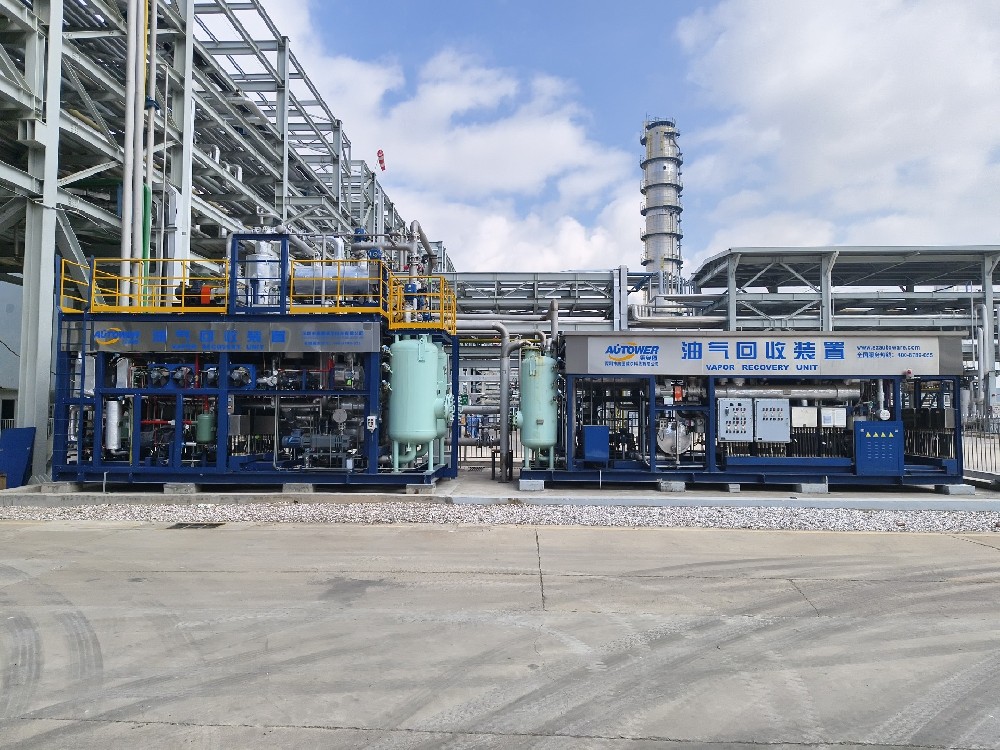 油氣回收設(shè)備實(shí)景圖.jpg